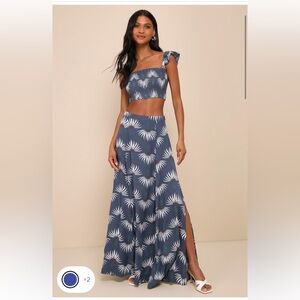 Lulus maxi skirt set